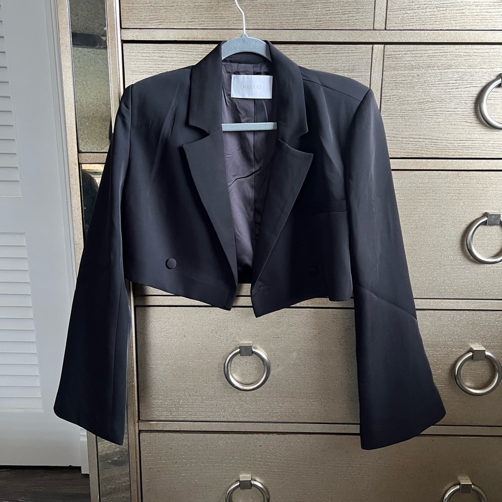 Meshki Luella crop flare sleeve black blazer - Picture 2 of 5